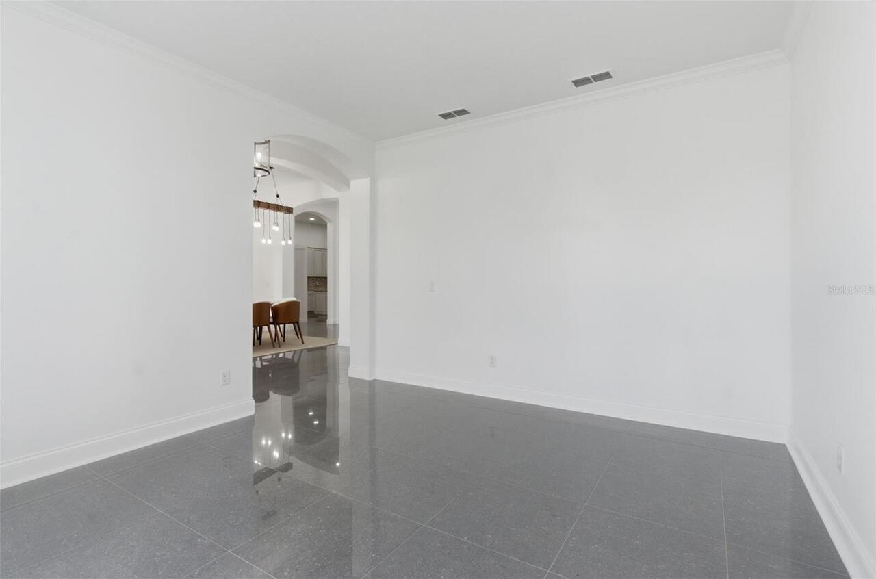 Listing Photo 34
