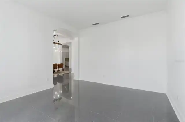 Listing Photo 34