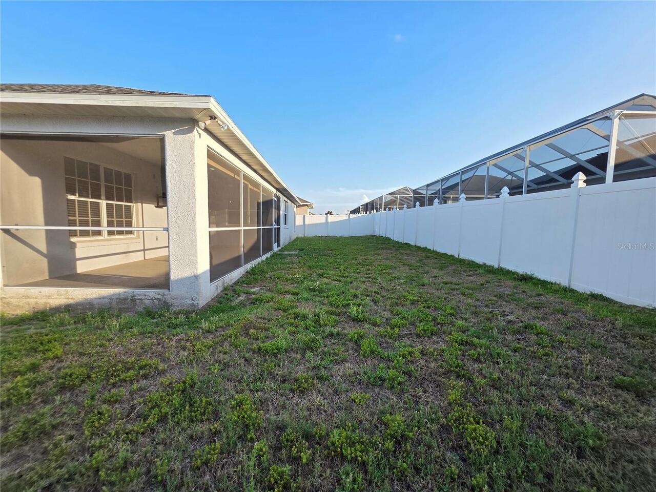 Listing Photo 12