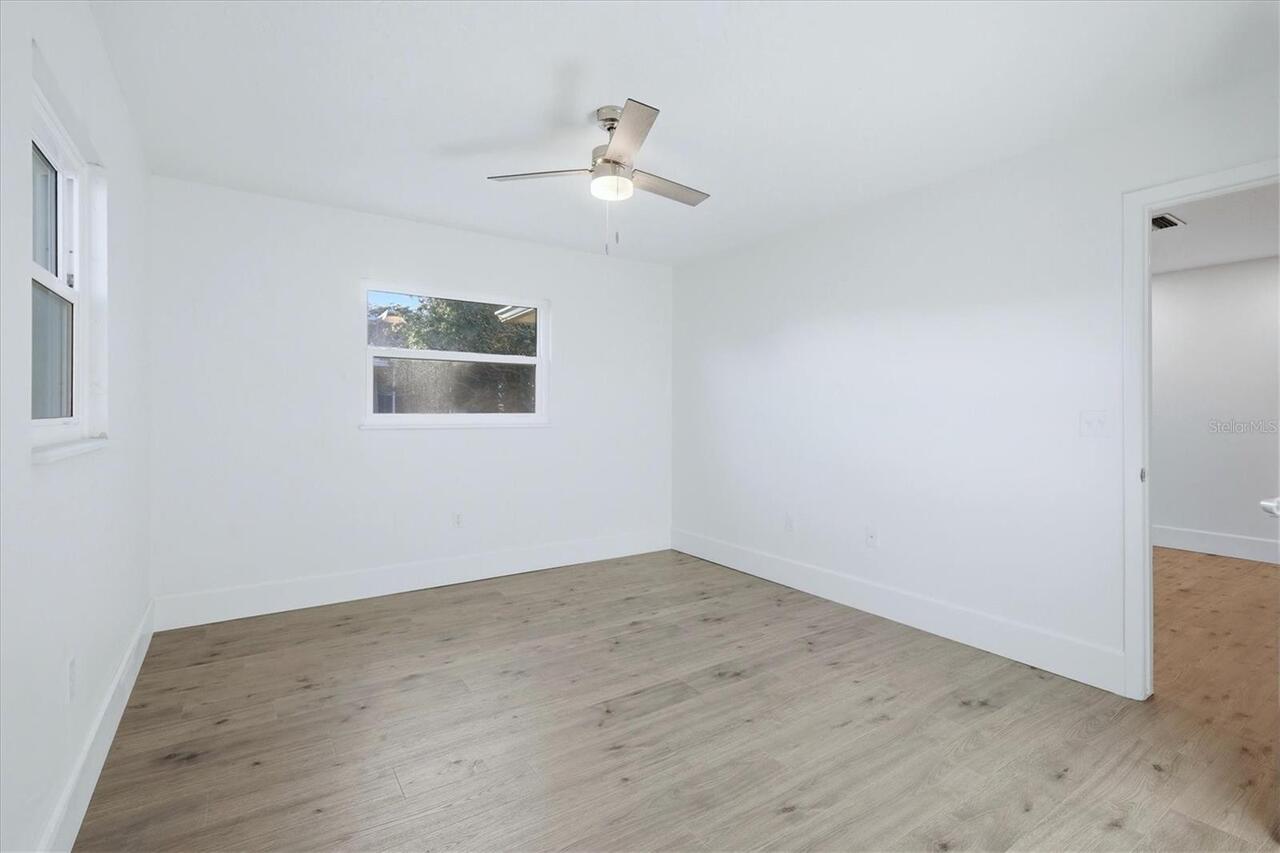 Listing Photo 24