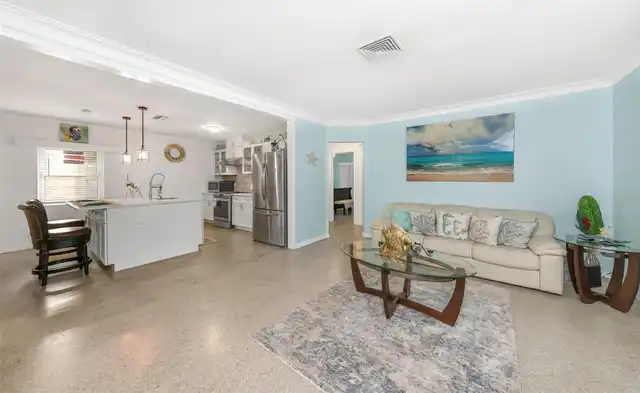 Listing Photo 8
