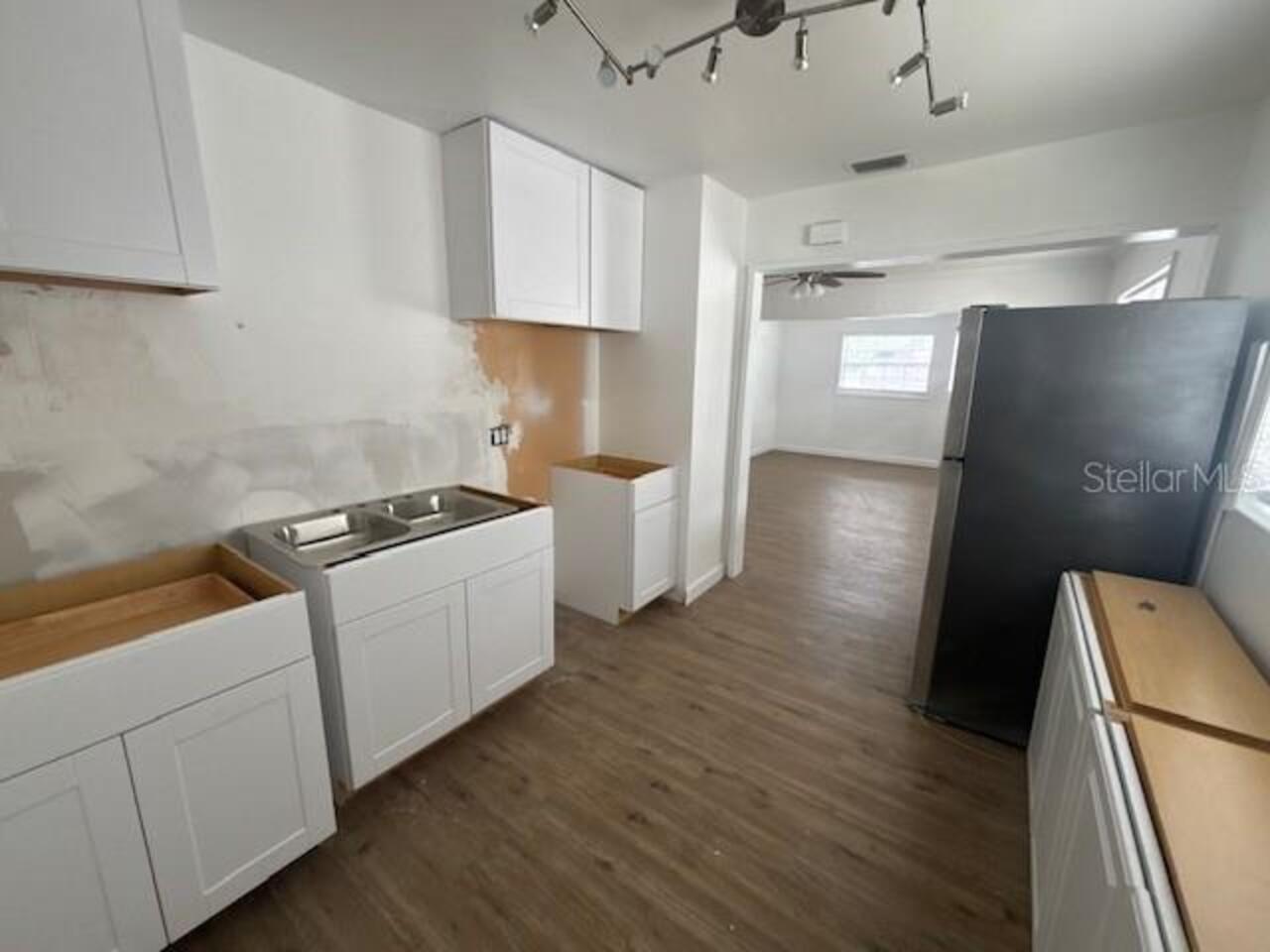 Listing Photo 8