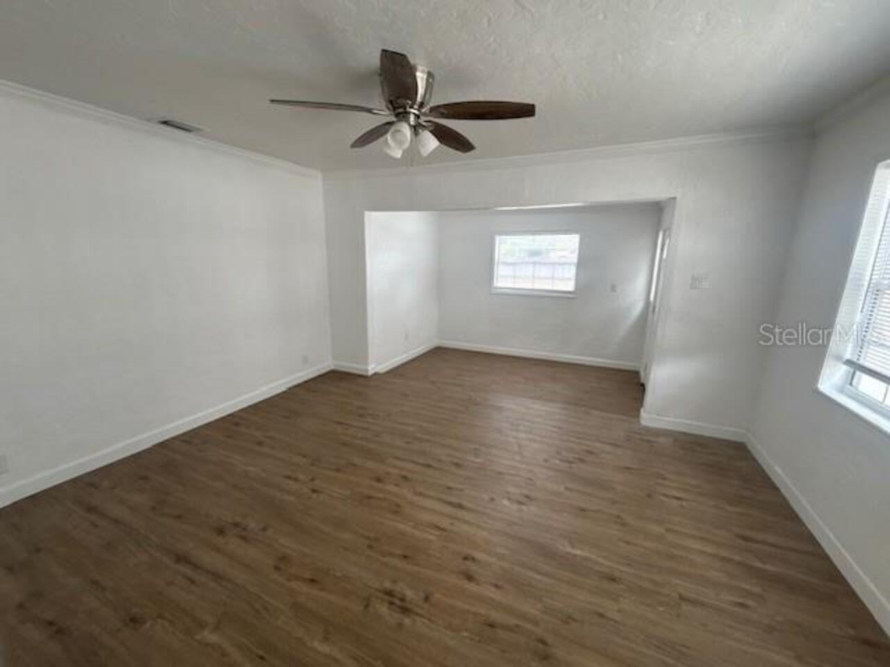 Listing Photo 9