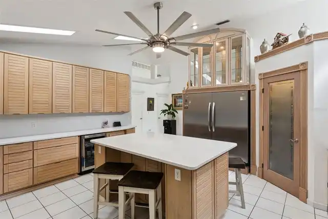 Listing Photo 15