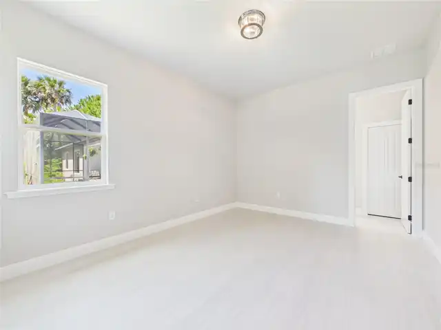Listing Photo 24