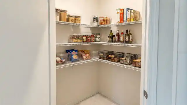 Listing Photo 9