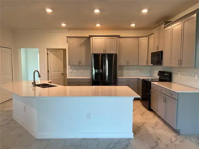 Listing Photo 13