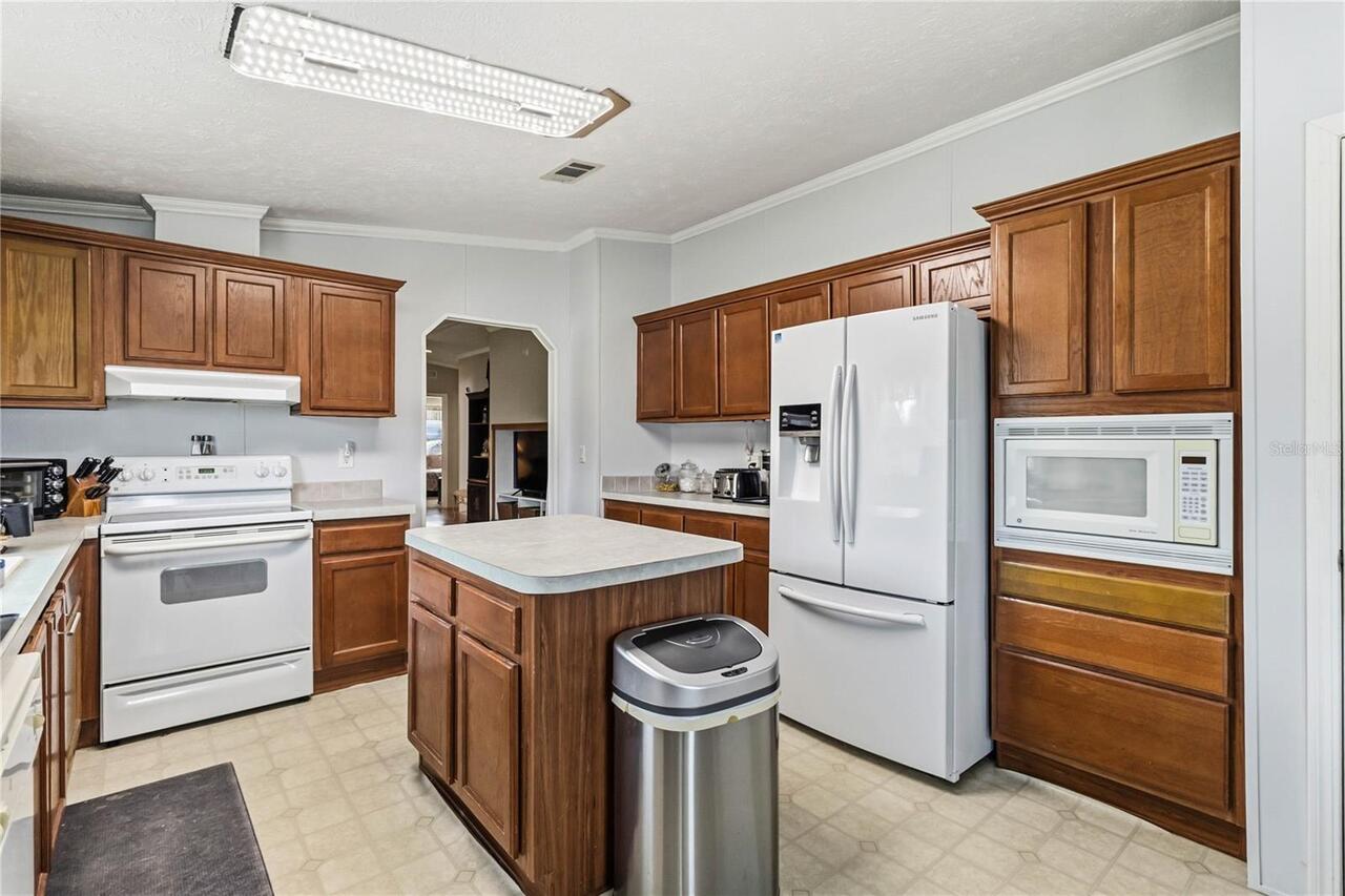 Listing Photo 16
