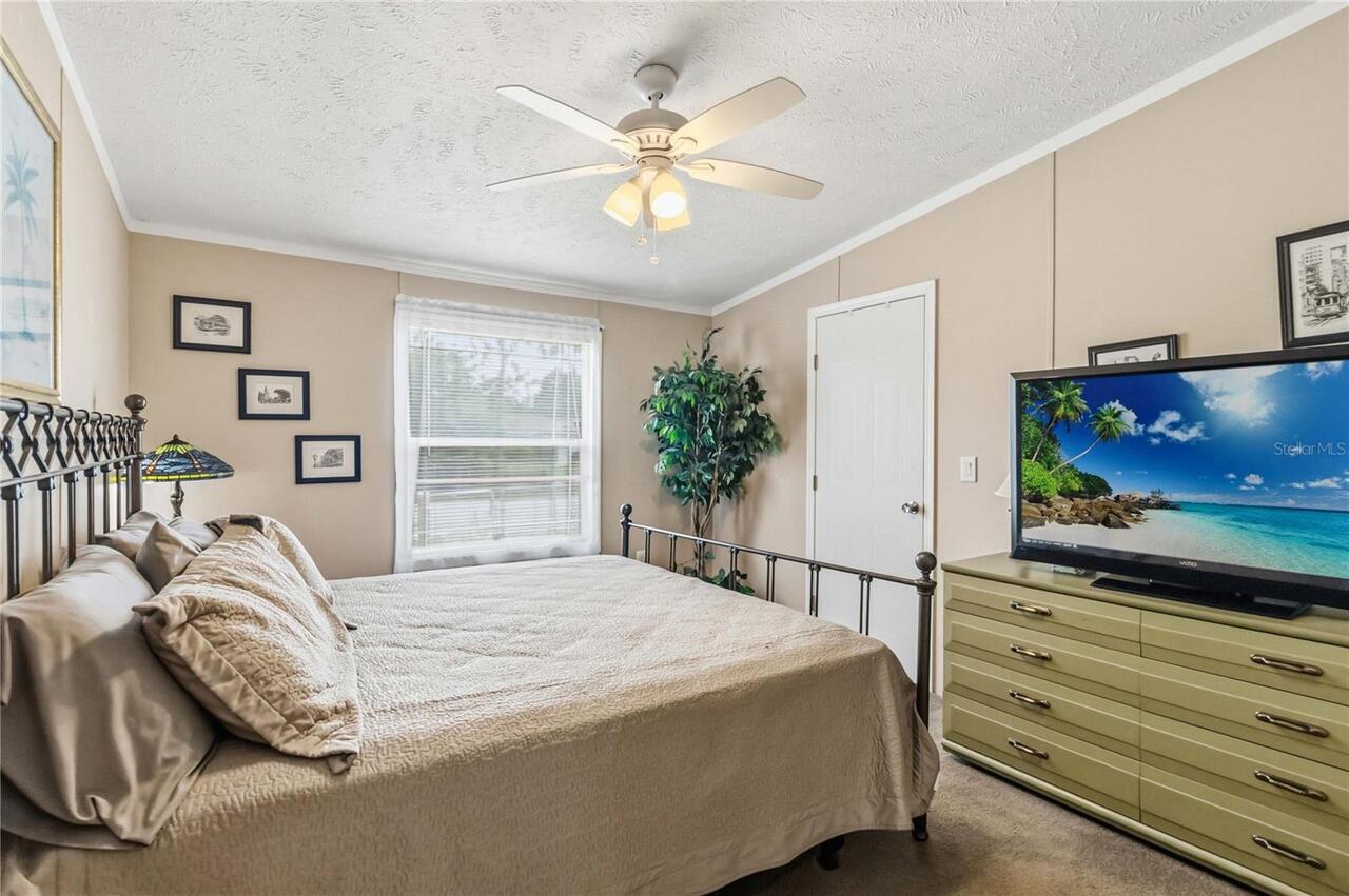 Listing Photo 34