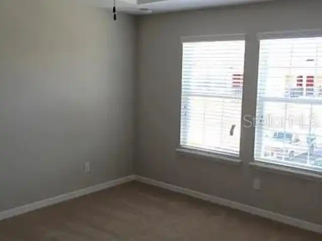 Listing Photo 9