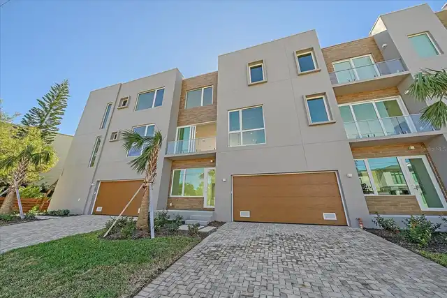 3BR, Home, 4BA, $1,695,000
Read More