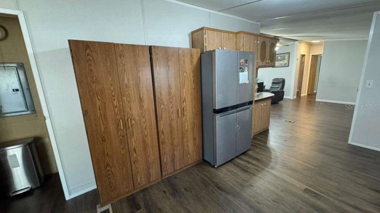 Listing Photo 8