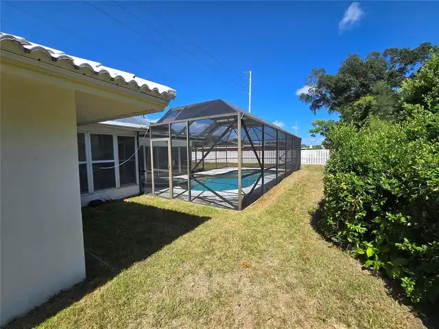 Listing Photo 16