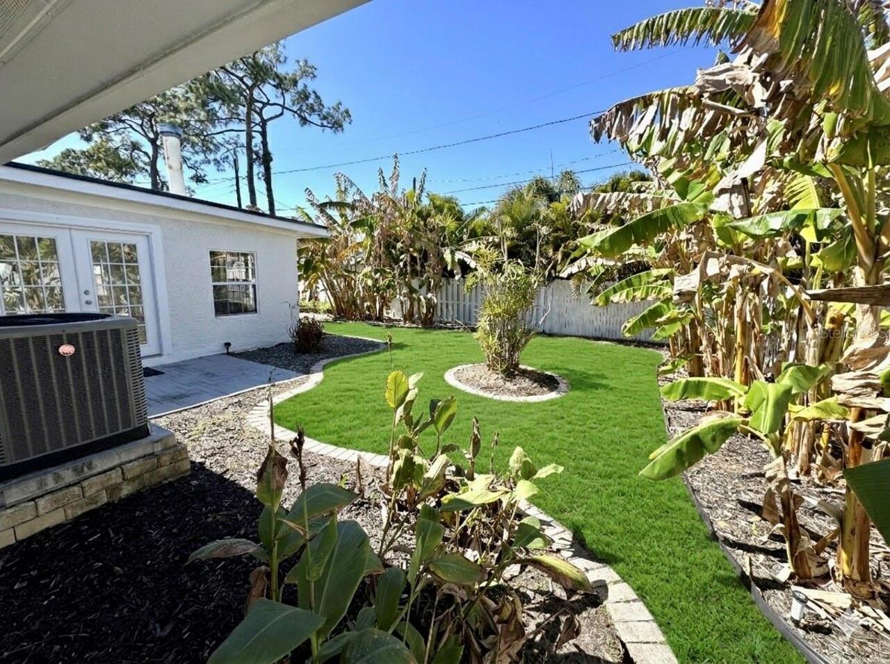 Listing Photo 10