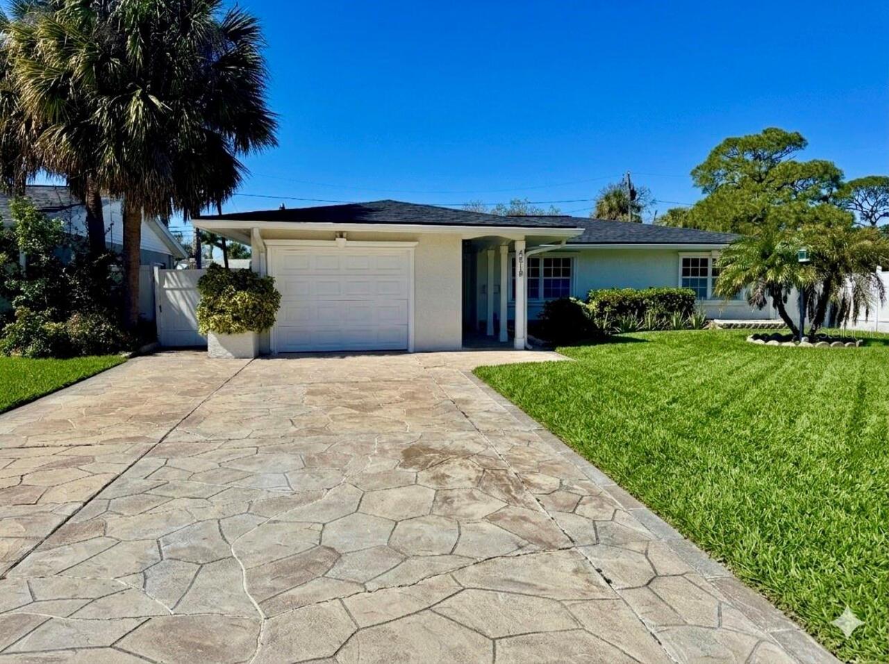 Listing Photo 11