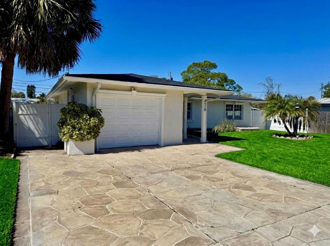 Listing Photo 12