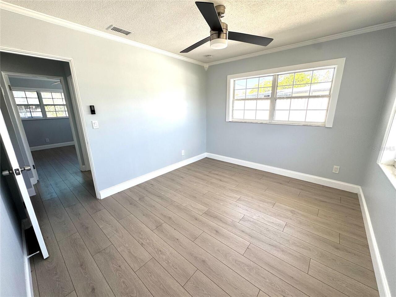 Listing Photo 37