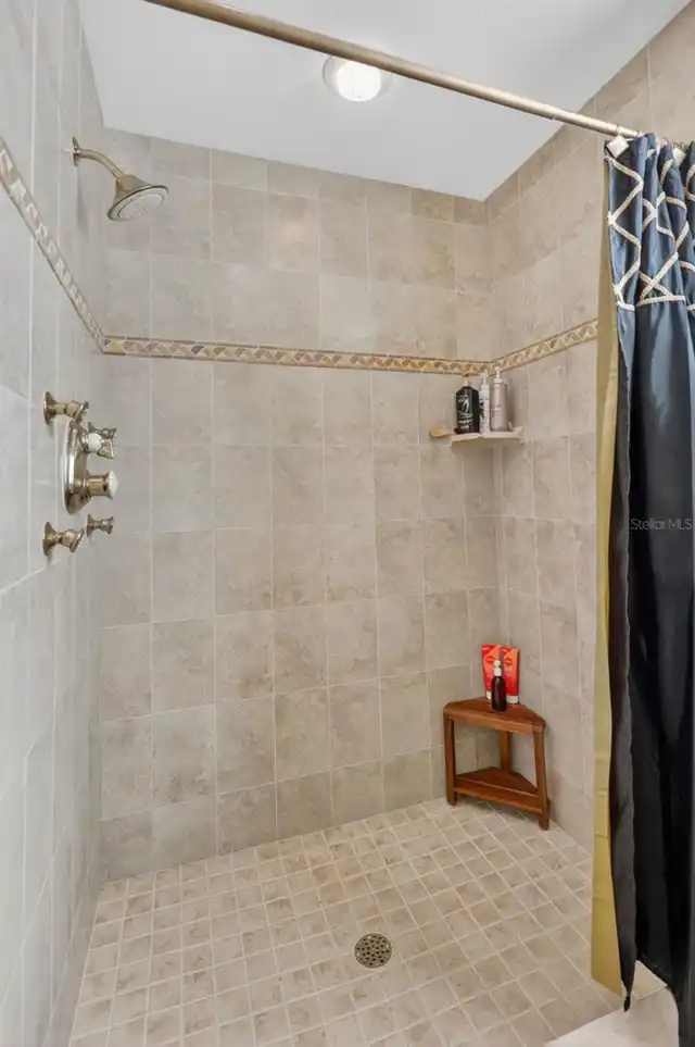 Listing Photo 34