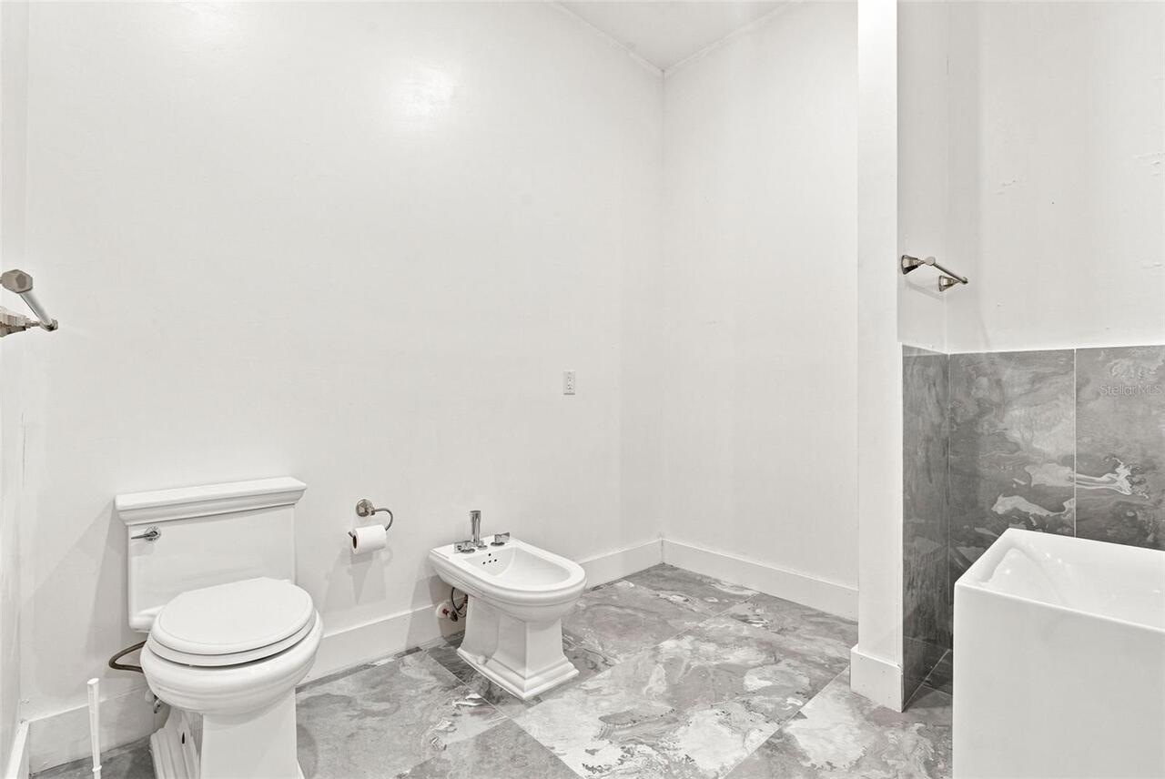 Listing Photo 36