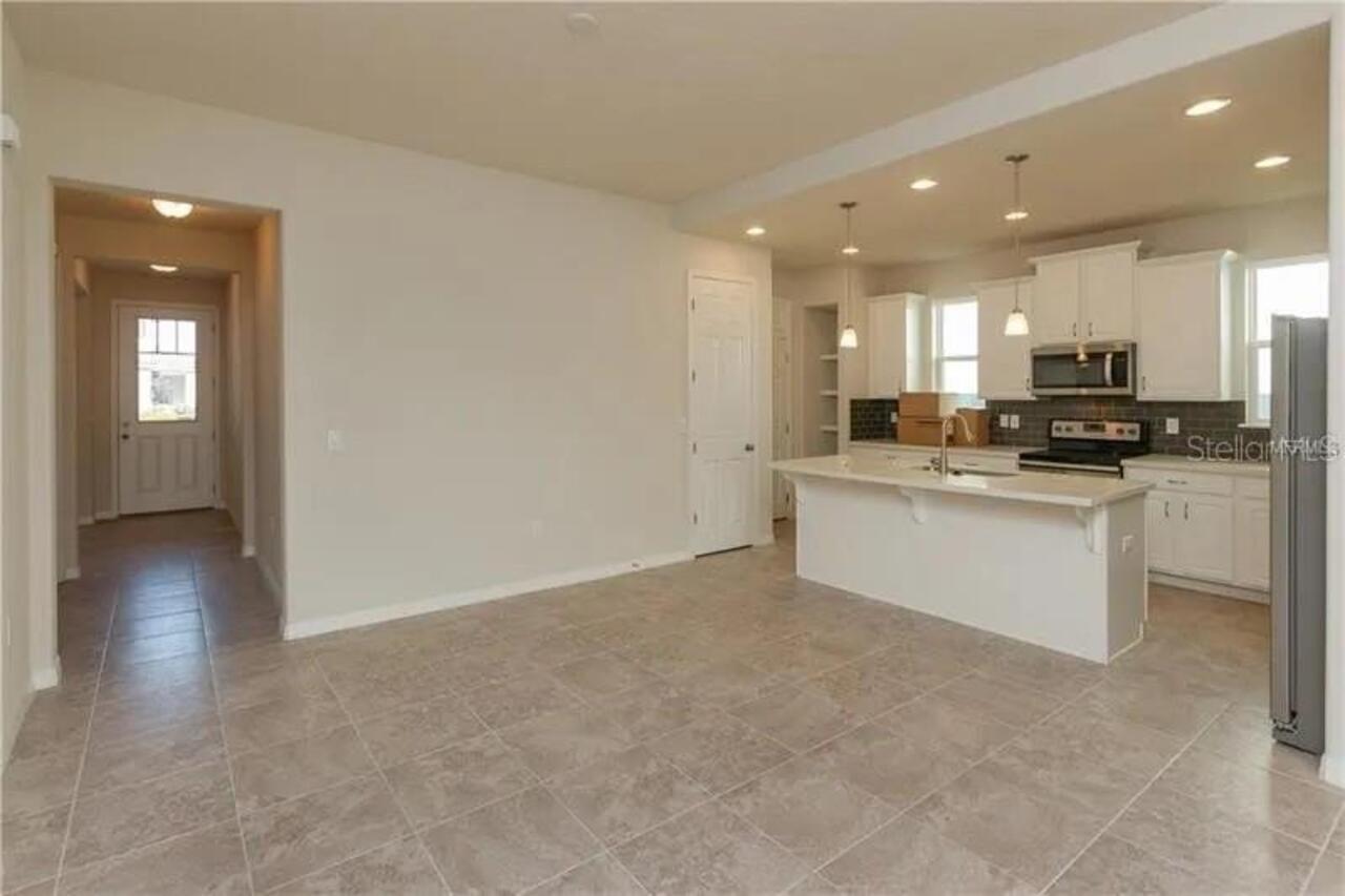 Listing Photo 6