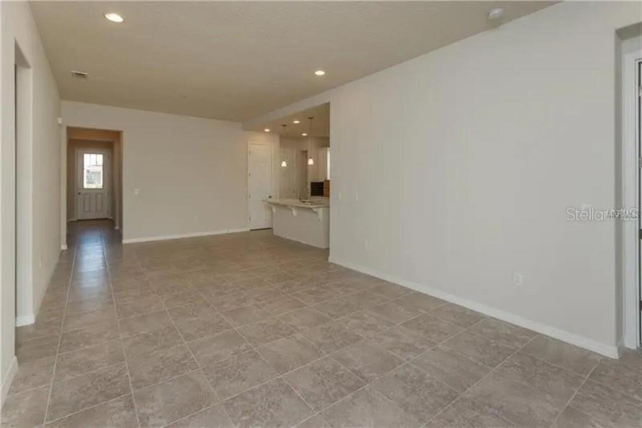 Listing Photo 14