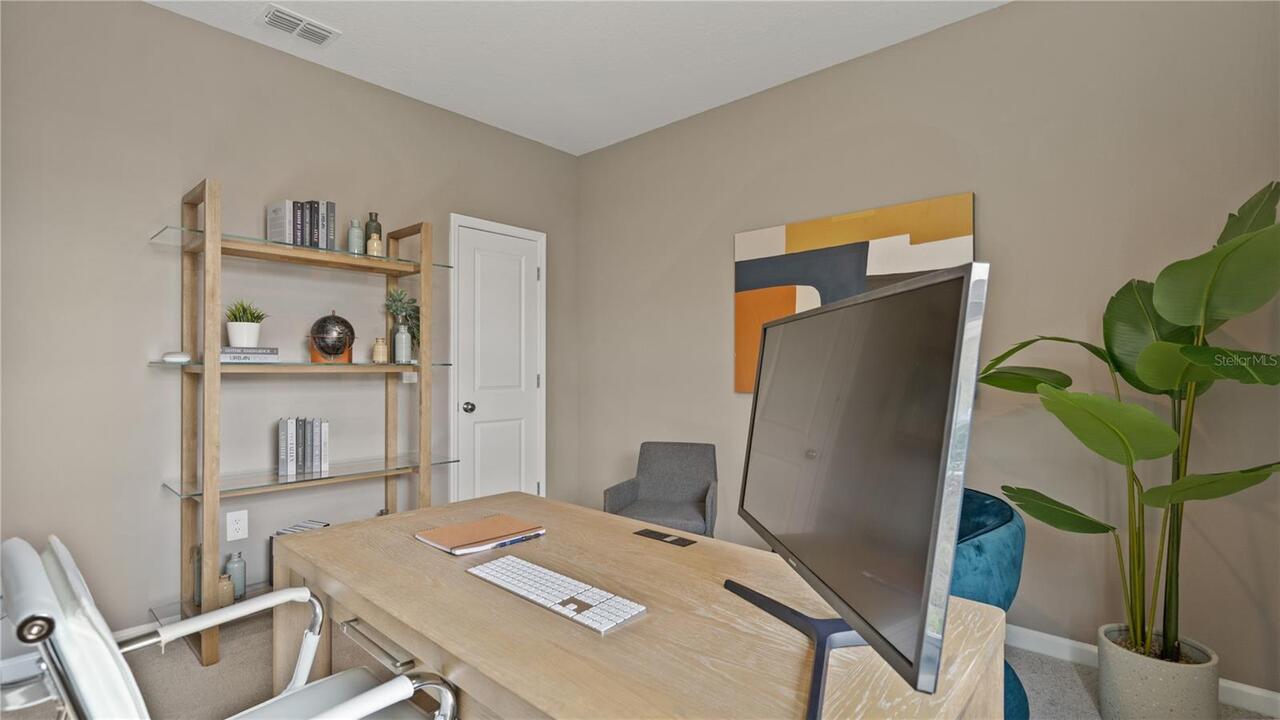 Listing Photo 17