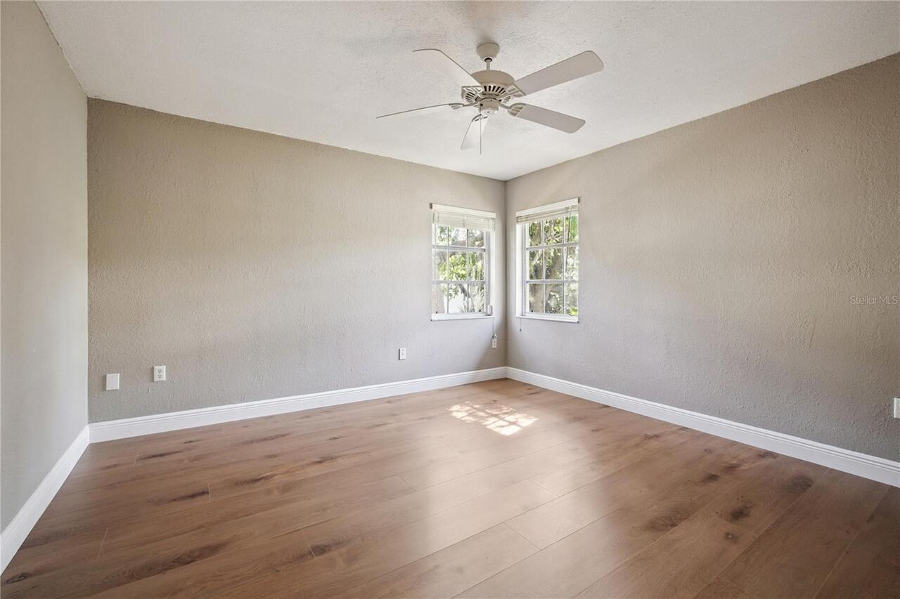 Listing Photo 23