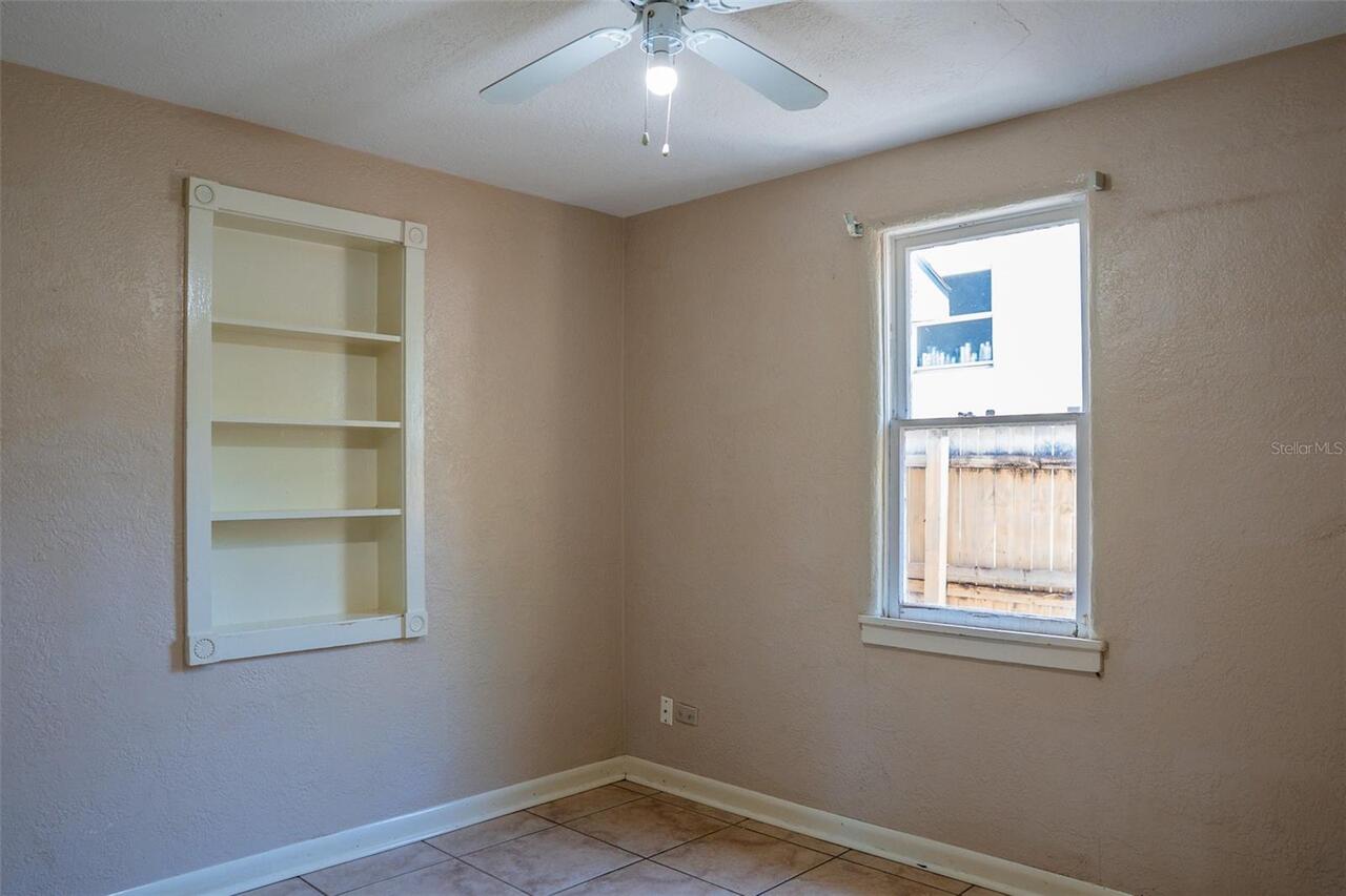 Listing Photo 12