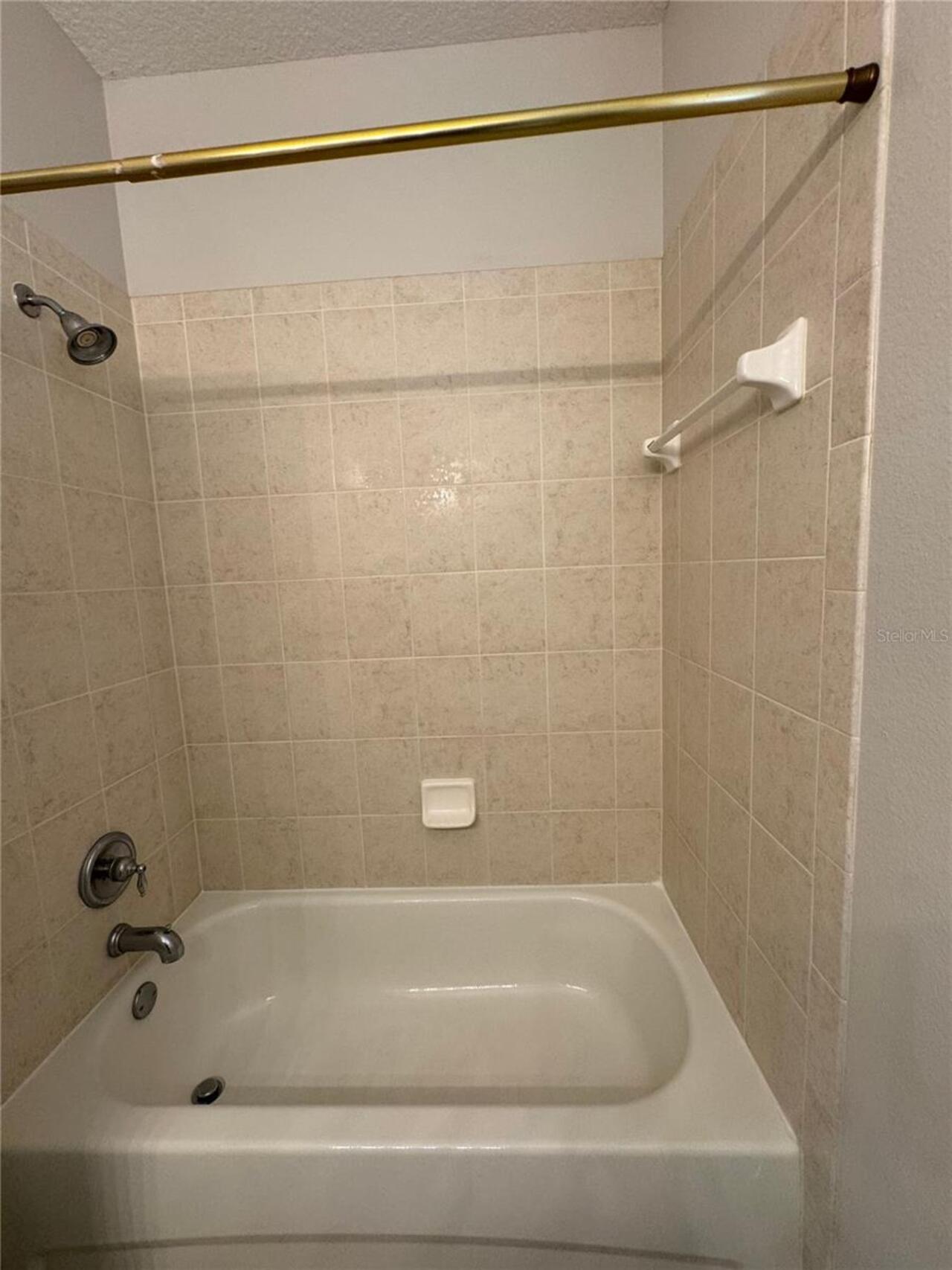Listing Photo 12