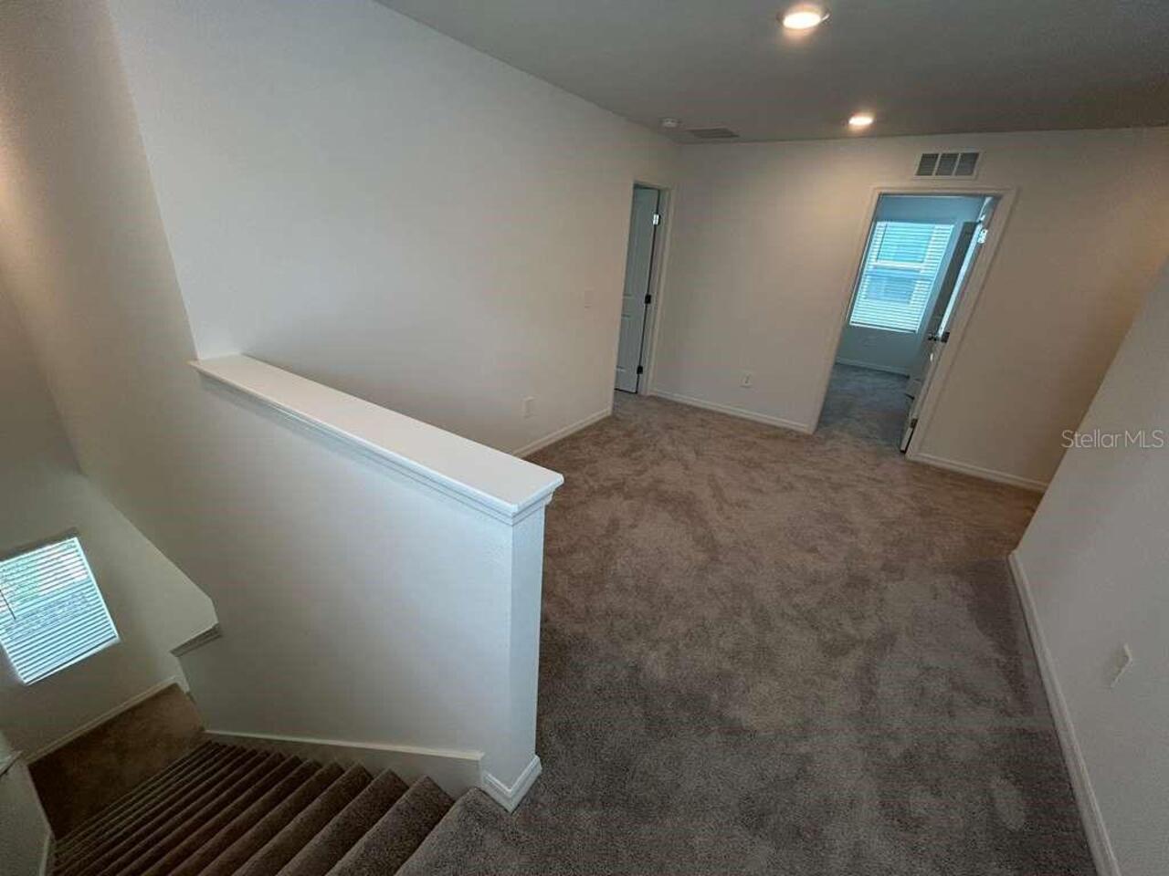 Listing Photo 11