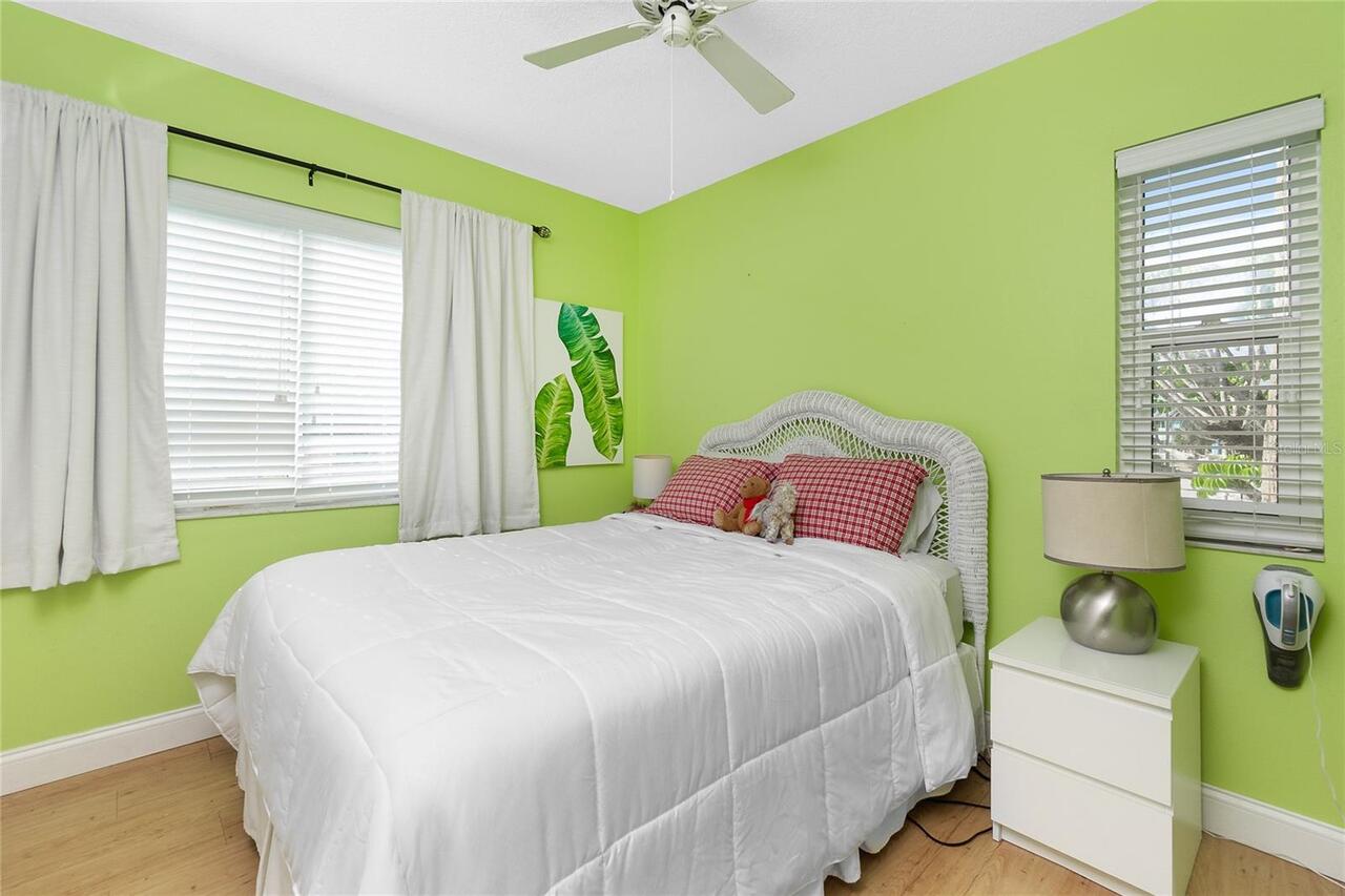 Listing Photo 9