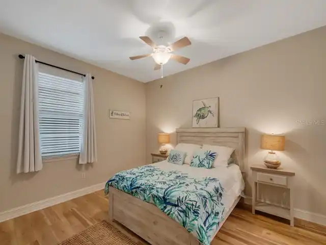 Listing Photo 16