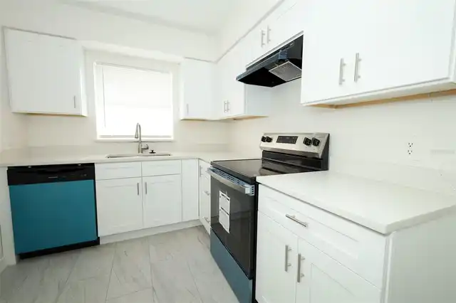 Listing Photo 9