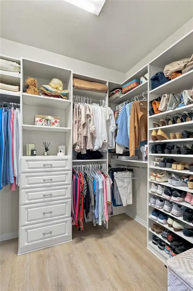 Listing Photo 23