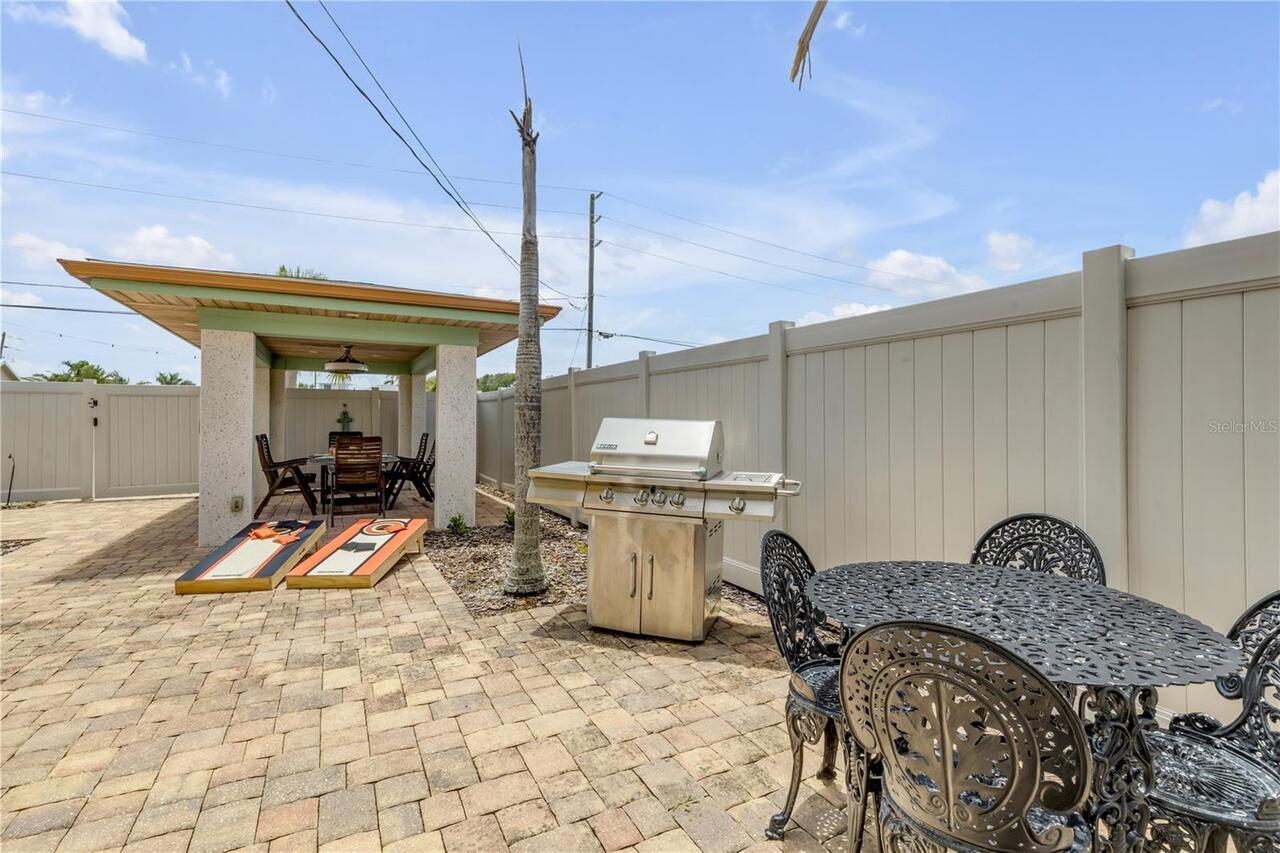 Listing Photo 12