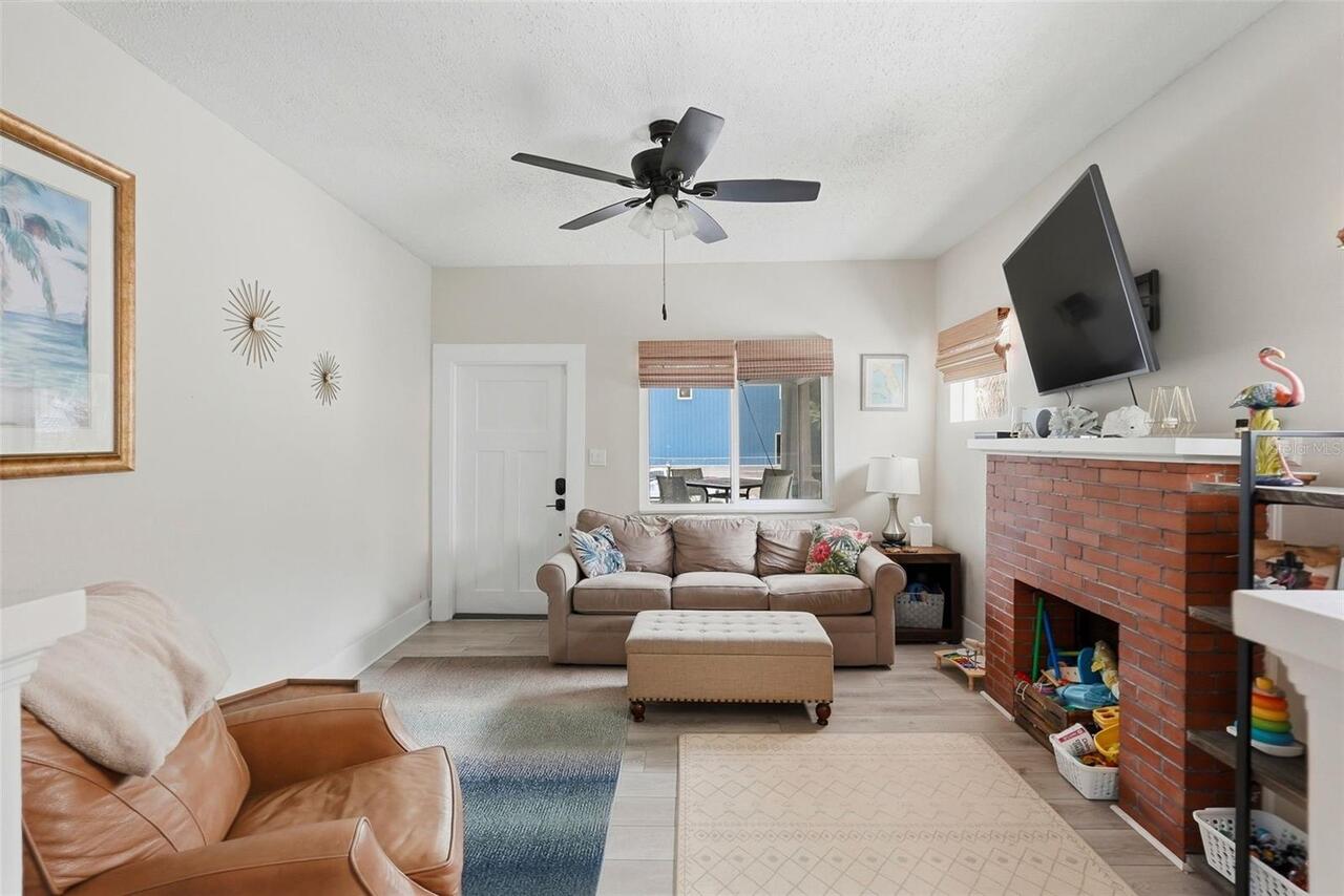 Listing Photo 6