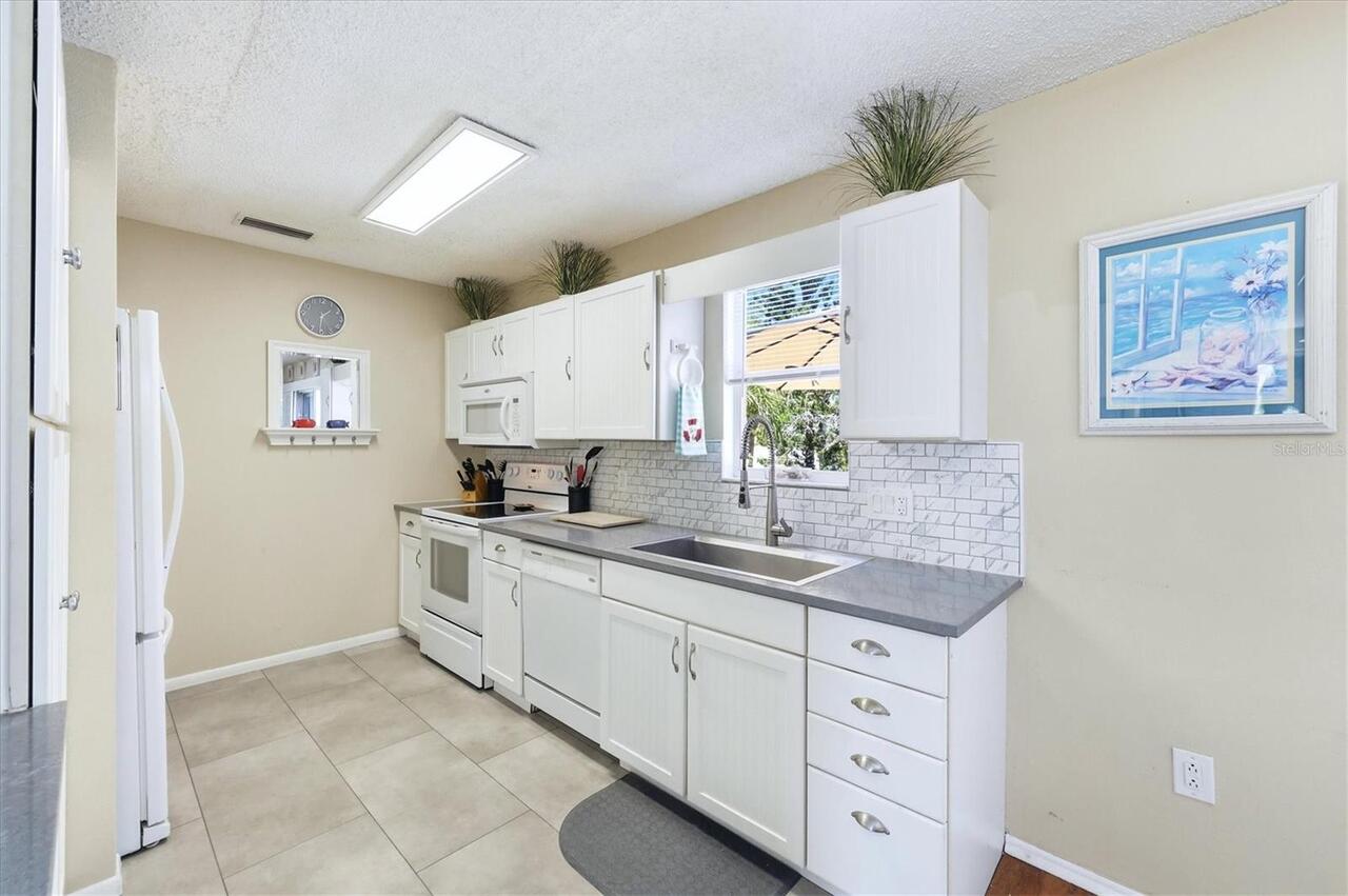 Listing Photo 16