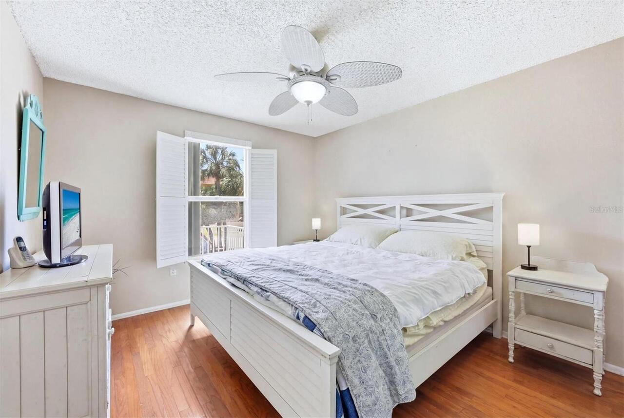Listing Photo 22