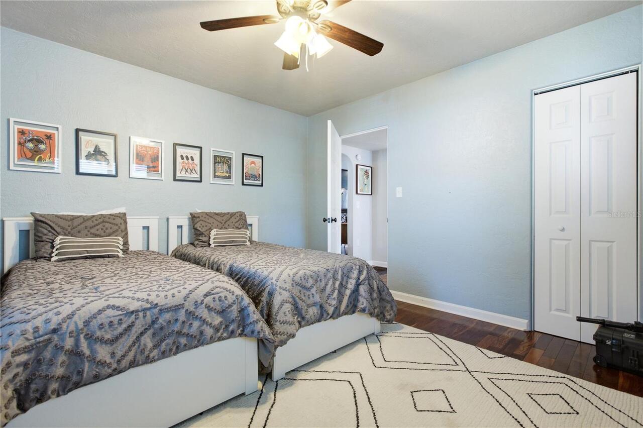 Listing Photo 15