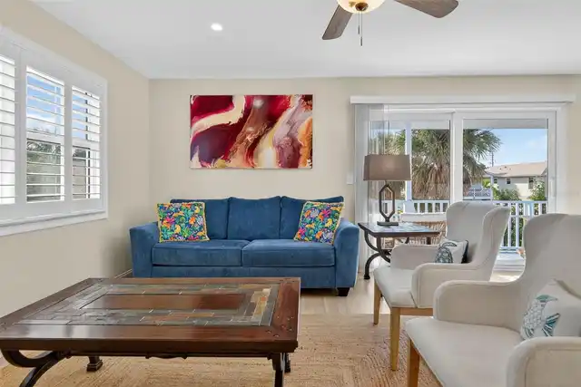Listing Photo 11