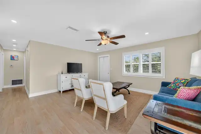 Listing Photo 13
