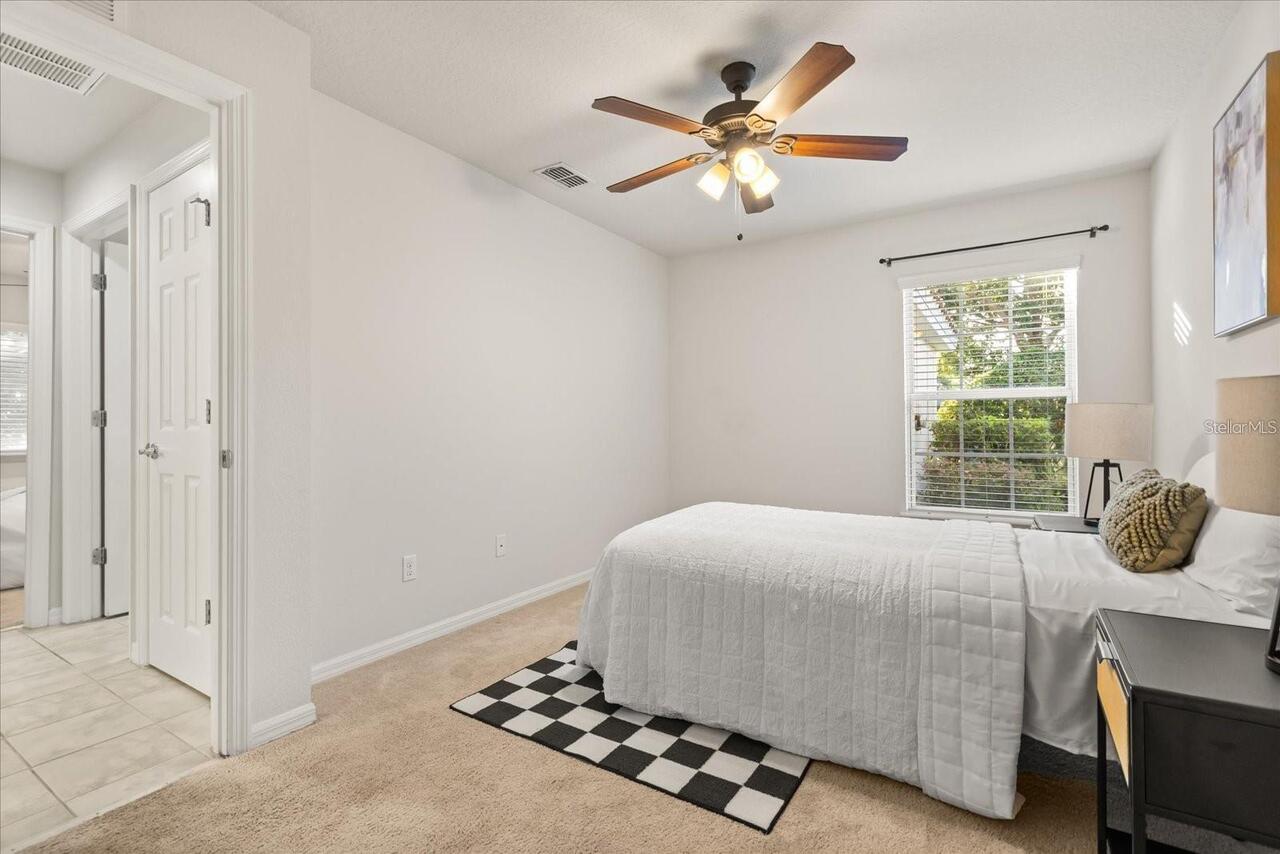 Listing Photo 16