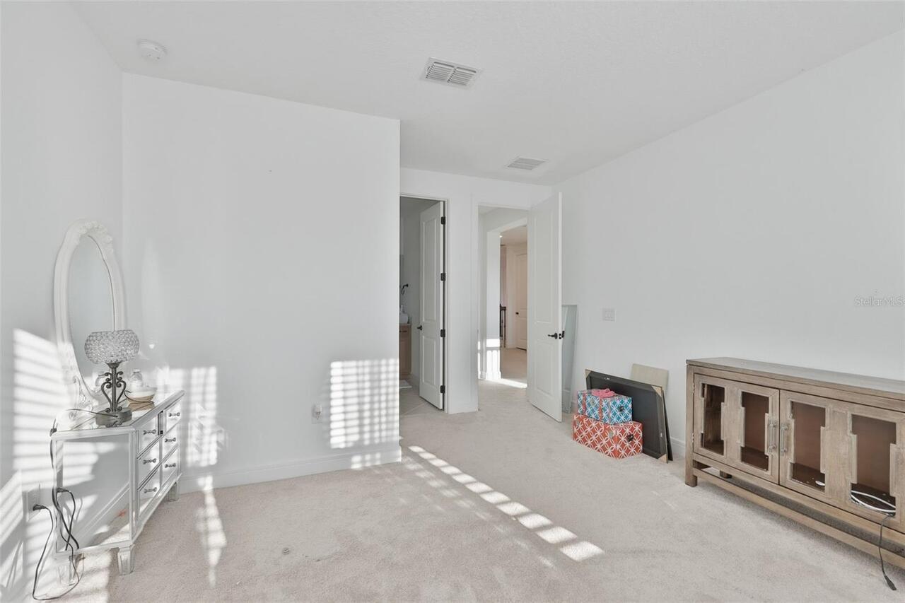 Listing Photo 32