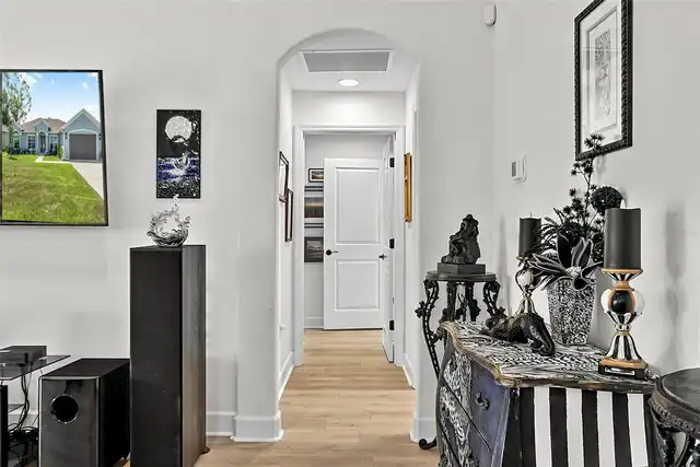 Listing Photo 28