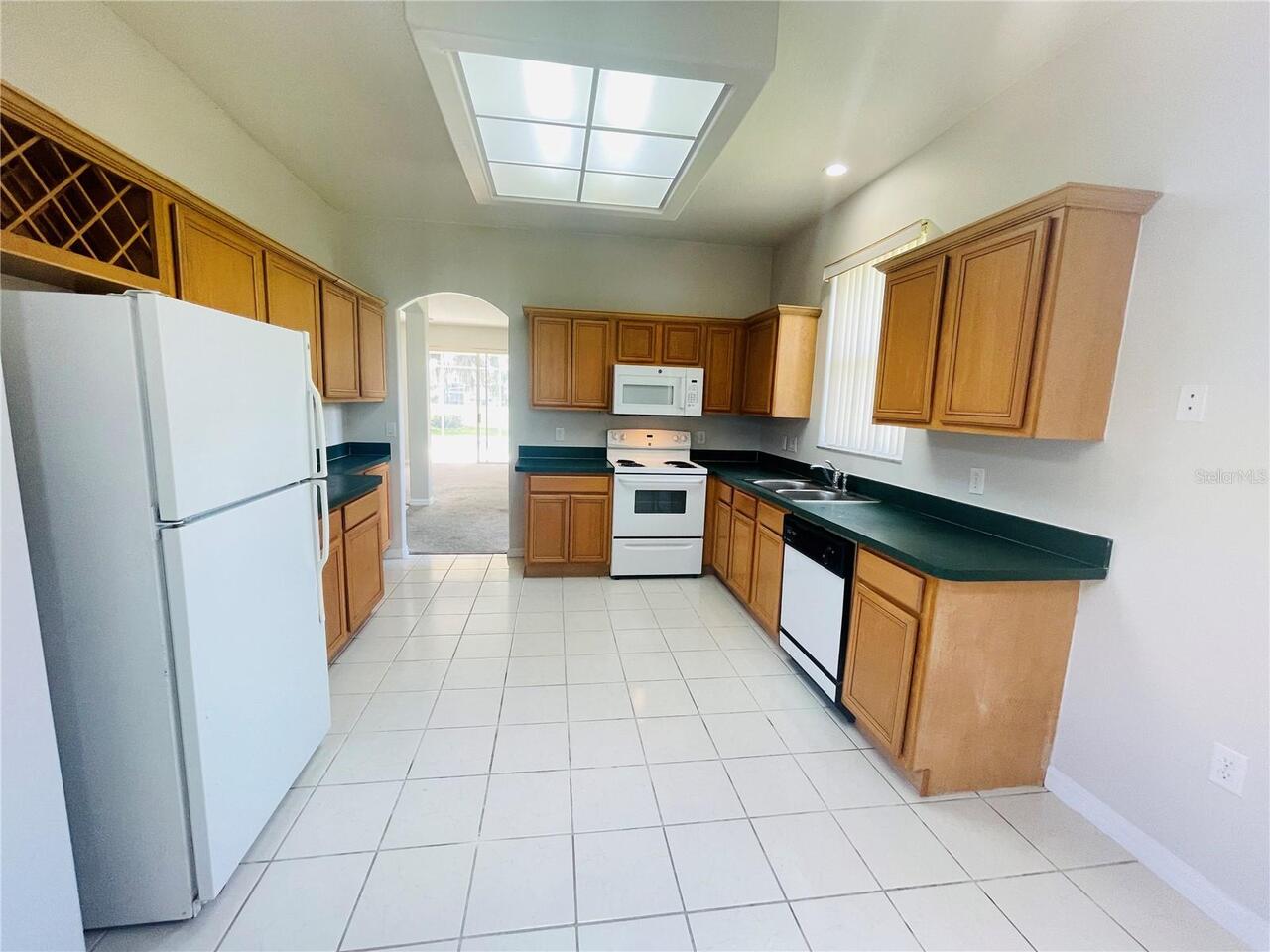 Listing Photo 8