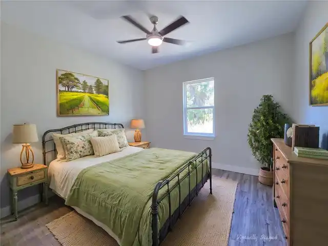 Listing Photo 32