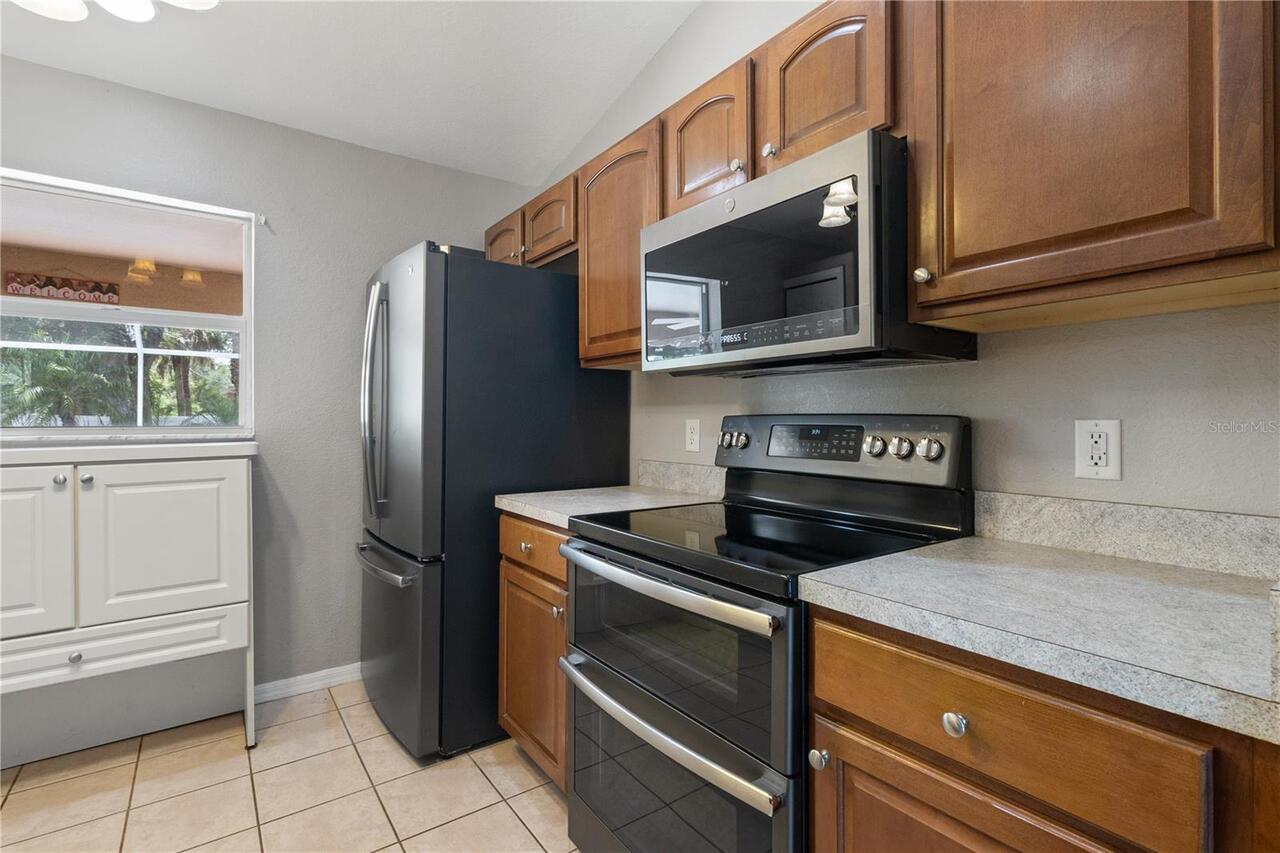 Listing Photo 10