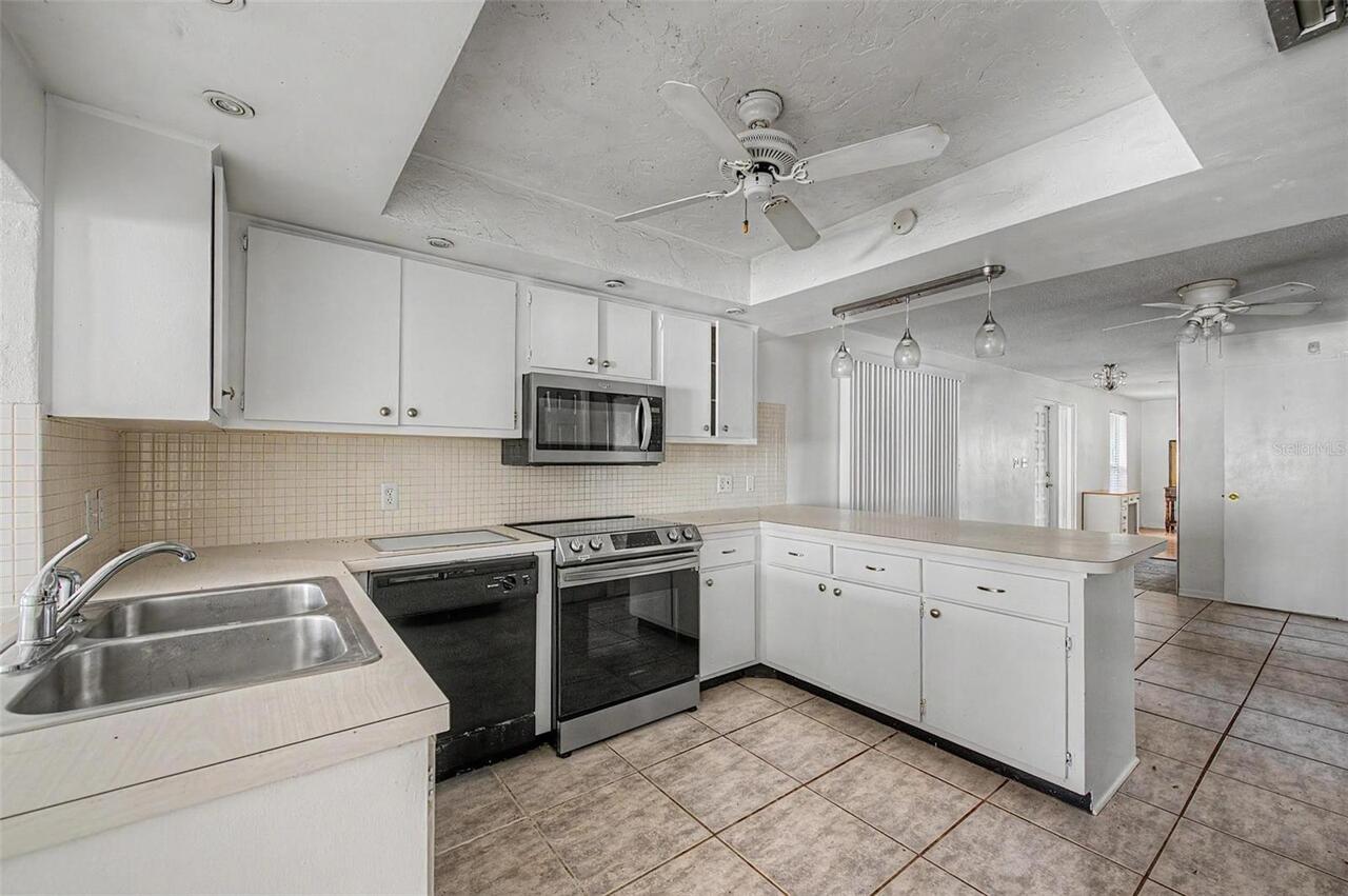 Listing Photo 17