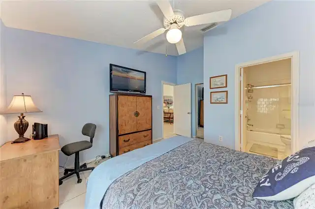 Listing Photo 33