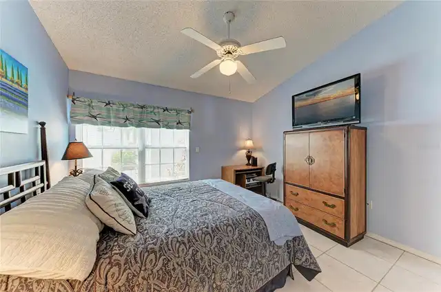 Listing Photo 34
